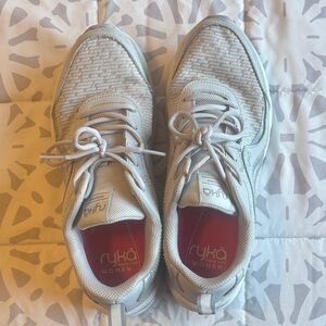 Ryka Women's Light Gray Athletic Shoes